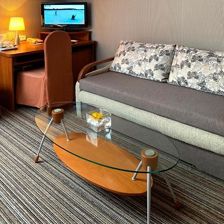 Economy Room In Hotel Eney Lemberg Exterior foto
