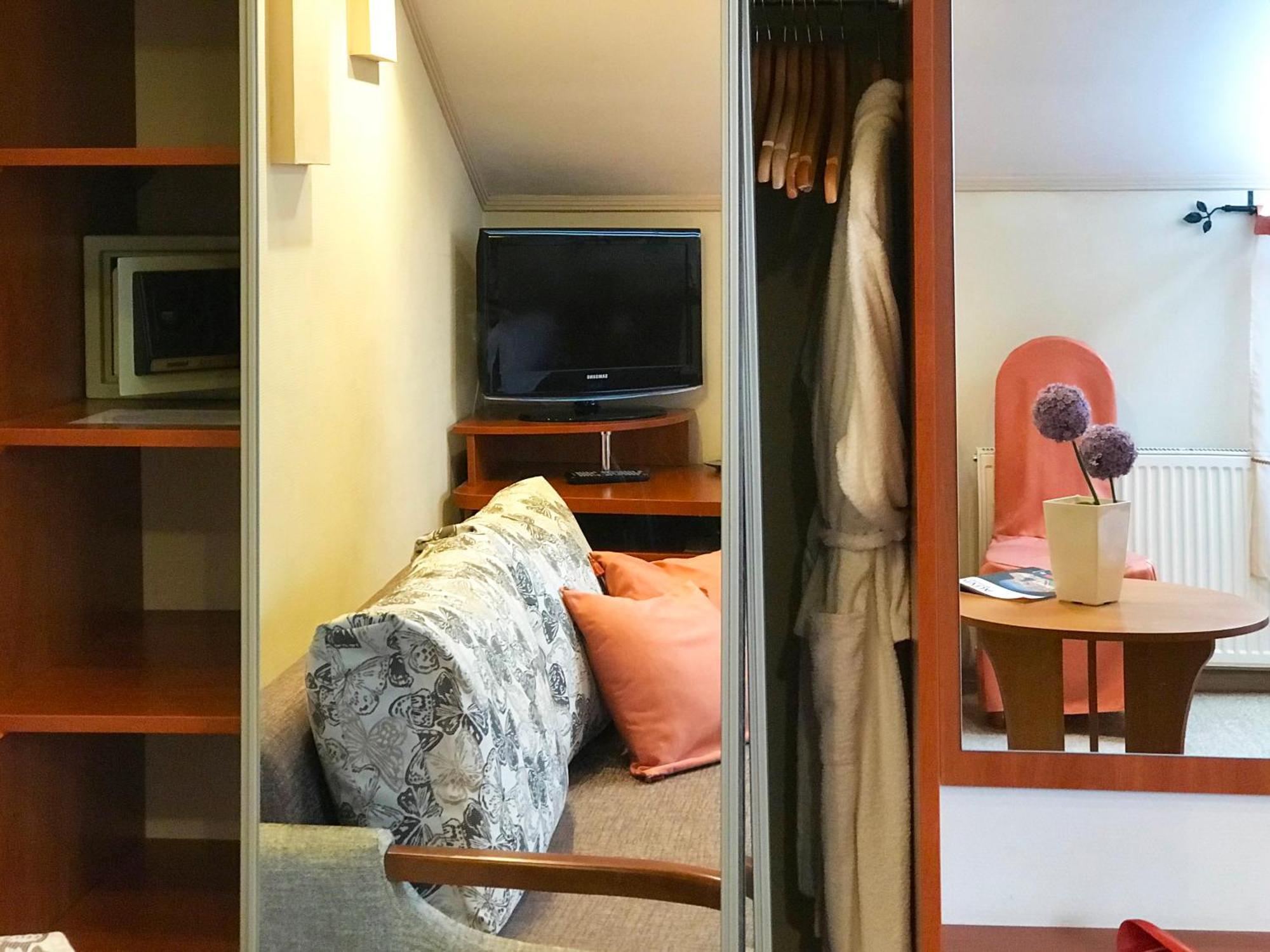 Economy Room In Hotel Eney Lemberg Zimmer foto